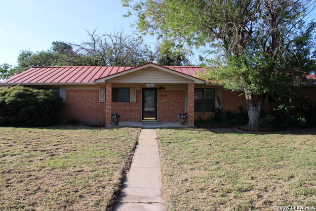 1204 W Goodwin St Property Photo 1