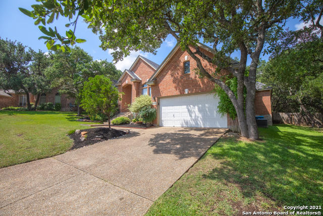 28902 Chartwell Ln Property Photo 2