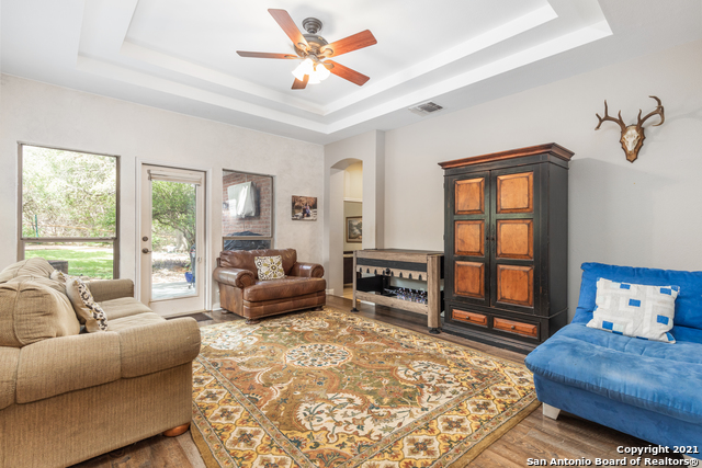 28902 Chartwell Ln Property Photo 22