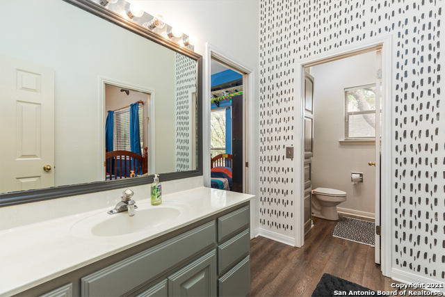 28902 Chartwell Ln Property Photo 24