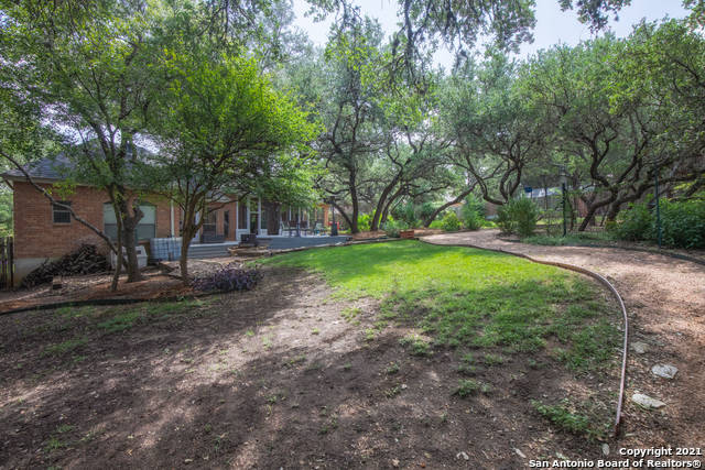 28902 Chartwell Ln Property Photo 31