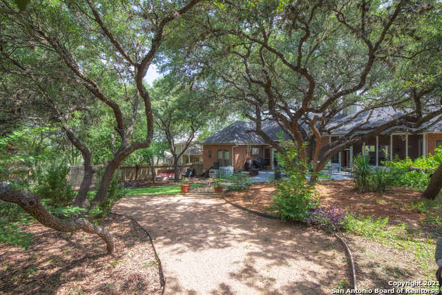 28902 Chartwell Ln Property Photo 33