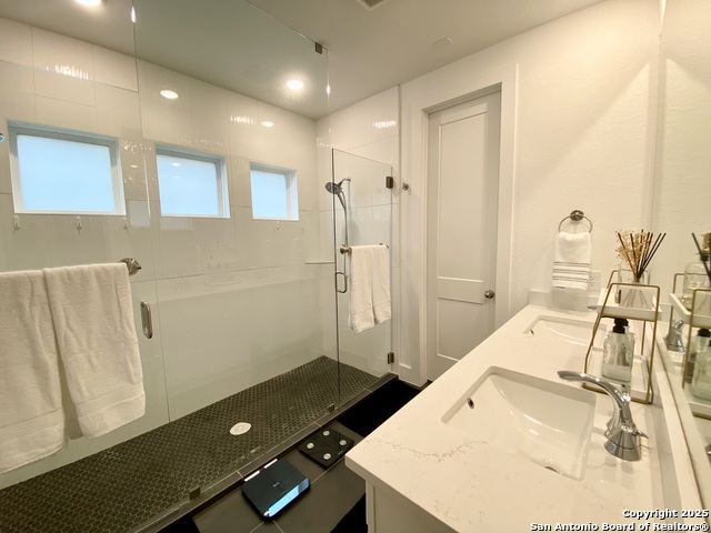 1809 Nettletree Rd Property Photo 27