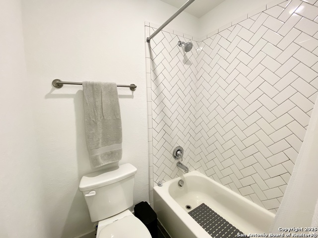 1809 Nettletree Rd Property Photo 39