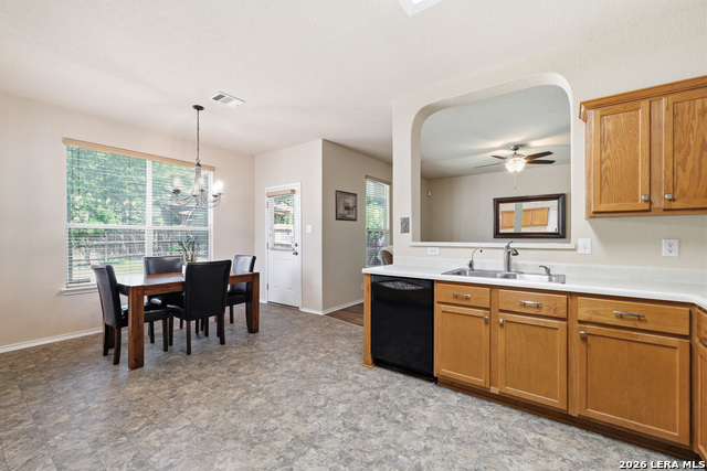 16927 Graham Walk Property Photo 13