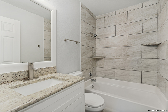 5535 Red Sky St Property Photo 3