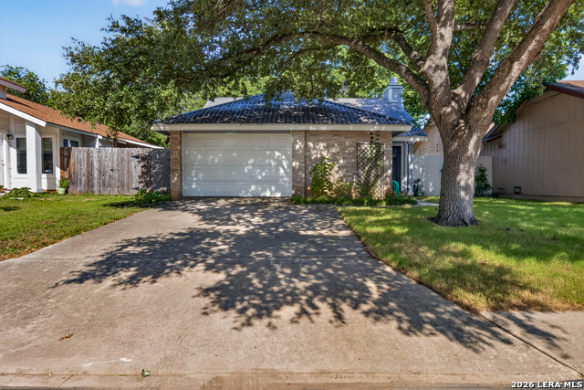 8020 Orchard Bend Property Photo 1