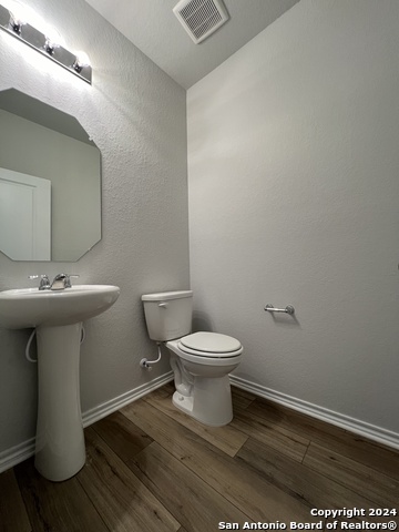 14622 Flatiron Cliff Property Photo 9