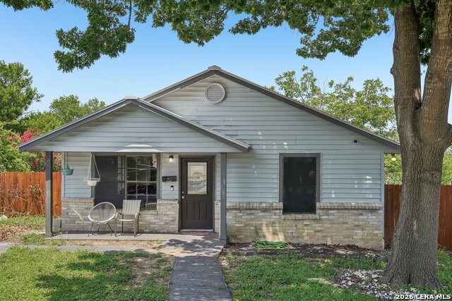 211 Rivertree Property Photo 1