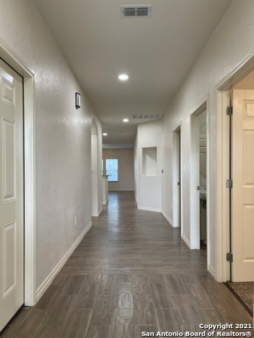7015 Hallie Ridge Property Photo 4