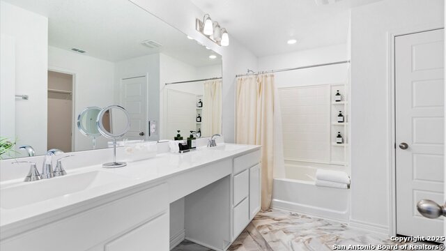 3511 Silver Set Property Photo 18