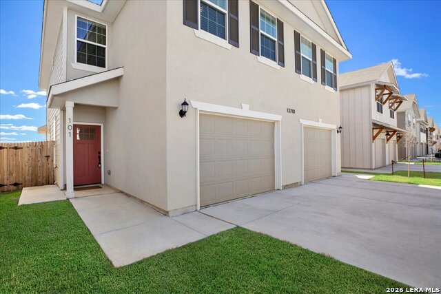13710 Enzo Gate Property Photo 1