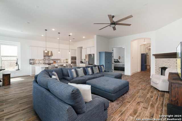 3115 Stokesay Park Property Photo 8