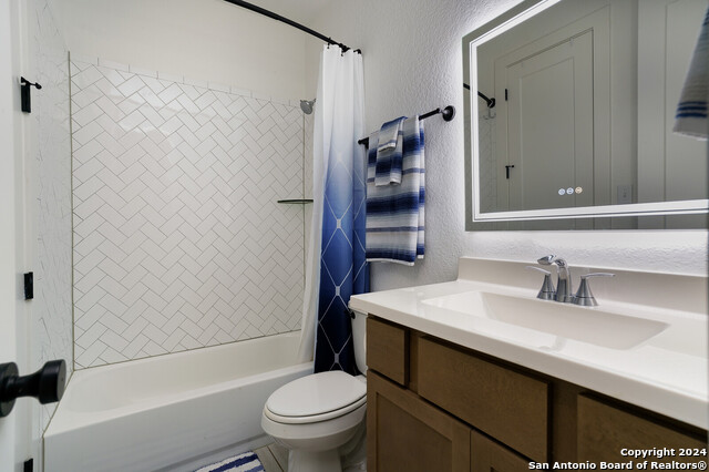 3115 Stokesay Park Property Photo 15