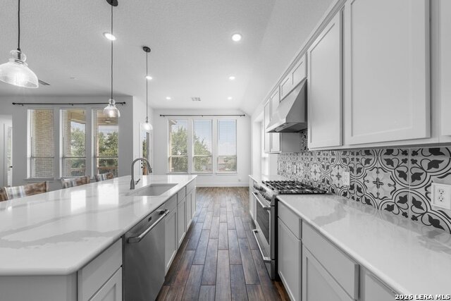 3115 Stokesay Park Property Photo 16