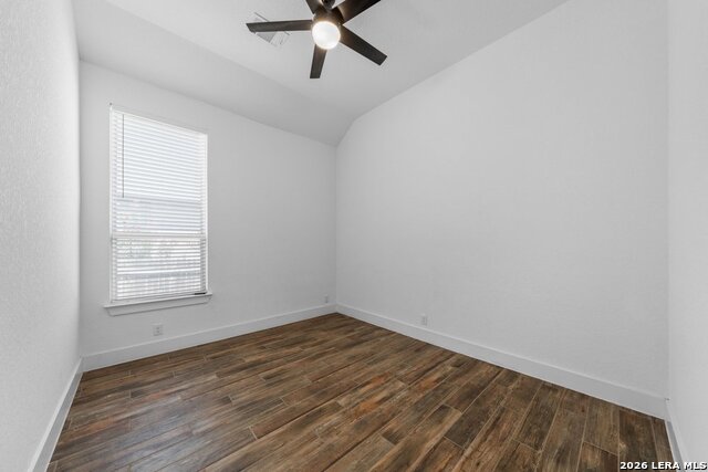 3115 Stokesay Park Property Photo 28