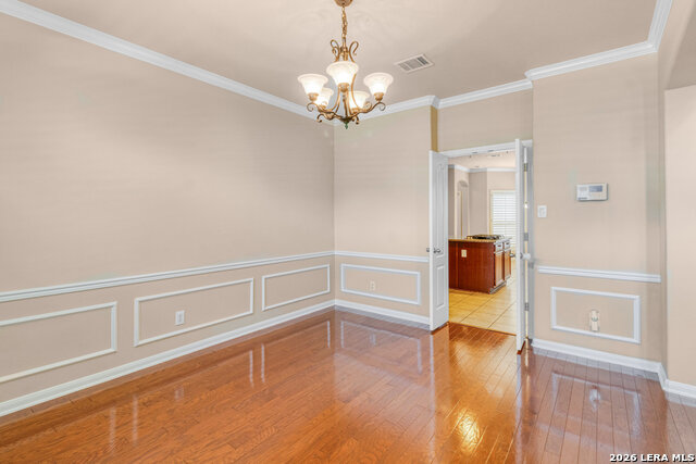 8707 Roswell Rdg Property Photo 6