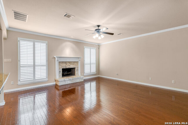 8707 Roswell Rdg Property Photo 8