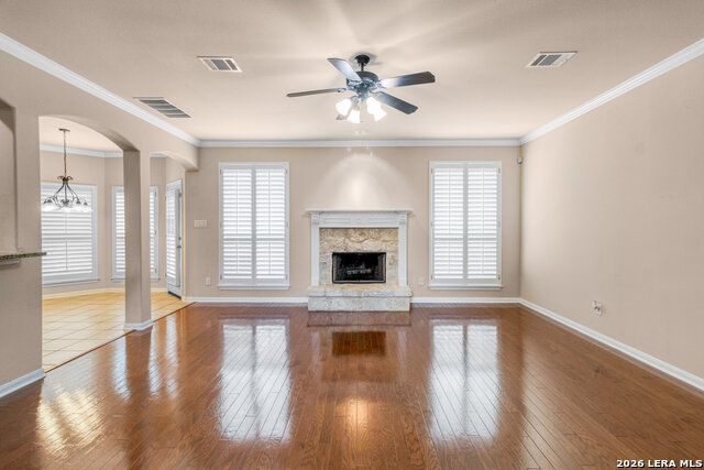 8707 Roswell Rdg Property Photo 9