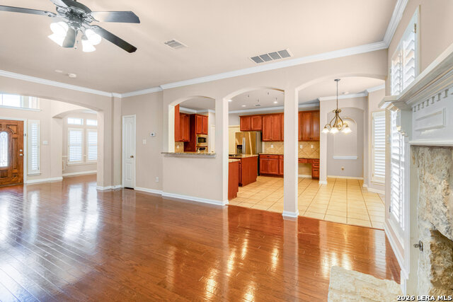 8707 Roswell Rdg Property Photo 10