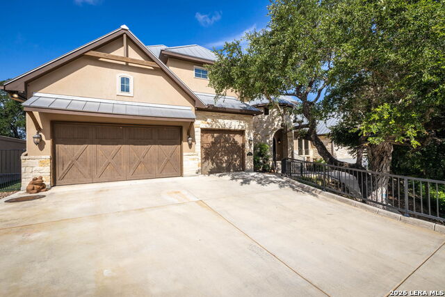 1185 Gruene Rd Property Photo 4