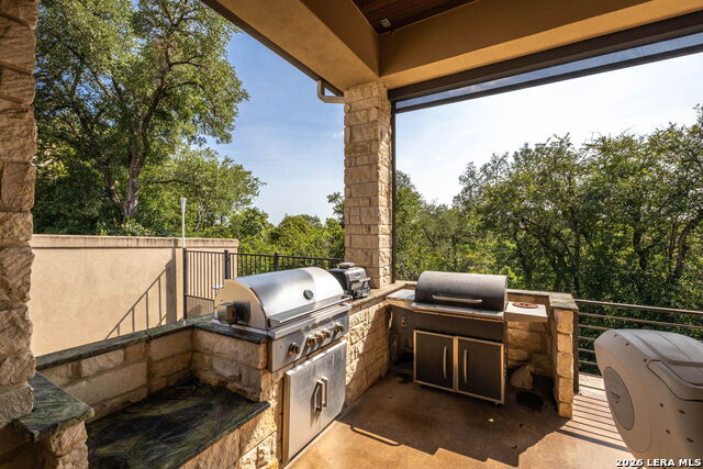 1185 Gruene Rd Property Photo 33