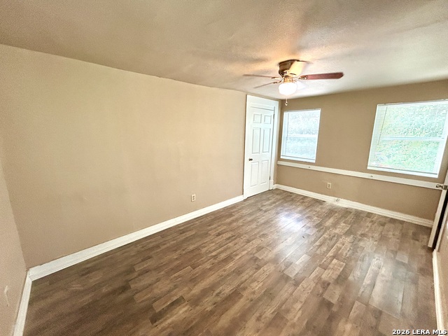 1137 W Ashby Pl Property Photo 12