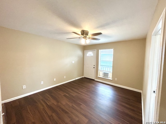 1222 Fenfield Ave Property Photo 2