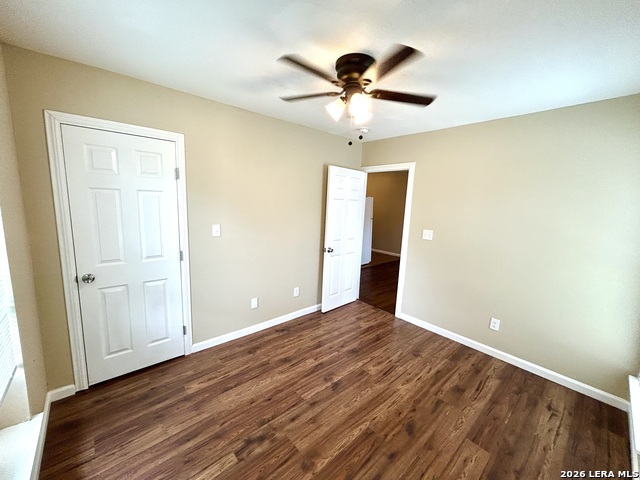 1222 Fenfield Ave Property Photo 8