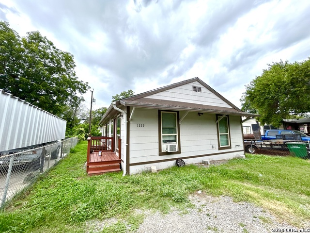 1222 Fenfield Ave Property Photo 15