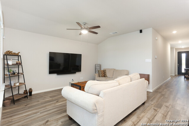 12210 Icon Rdg Property Photo 7