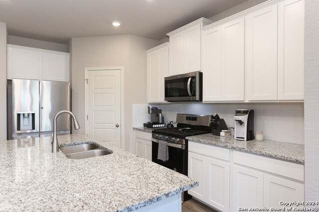 12210 Icon Rdg Property Photo 11