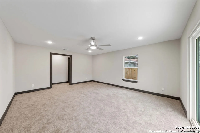 2643 W Gramercy Property Photo 19