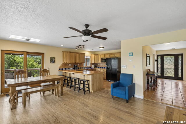 1121 Bradstreet Property Photo 14