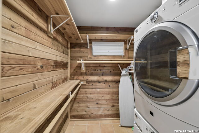 1121 Bradstreet Property Photo 22