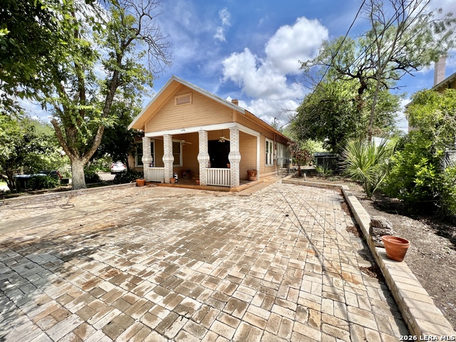 1096 Avenue A