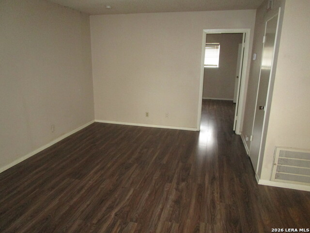 718 W Russell Pl Property Photo 5