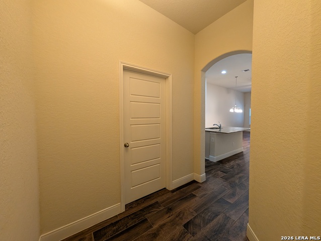 1231 Old Fm 306 Property Photo 3