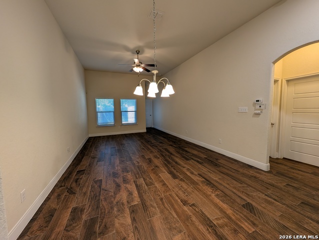 1231 Old Fm 306 Property Photo 9