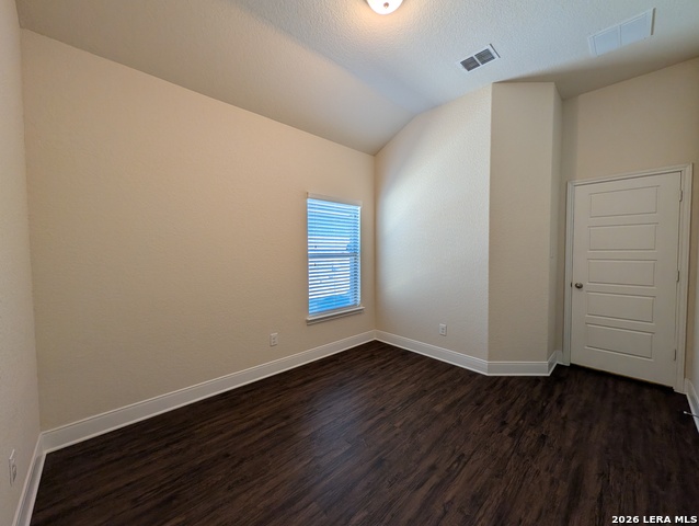 1231 Old Fm 306 Property Photo 20