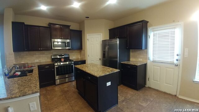 8206 Taft Crk Property Photo 9