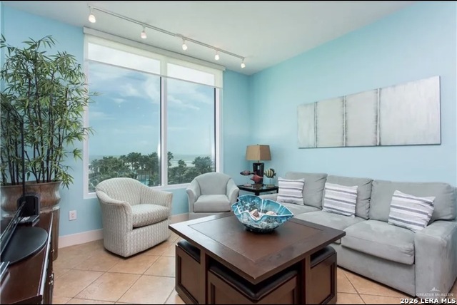 310a Padre Property Photo 6