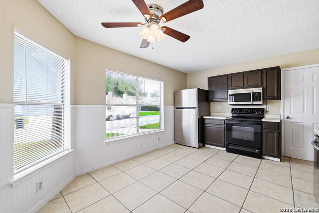 6210 Valley Queen Property Photo 10