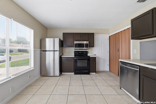 6210 Valley Queen Property Photo 11