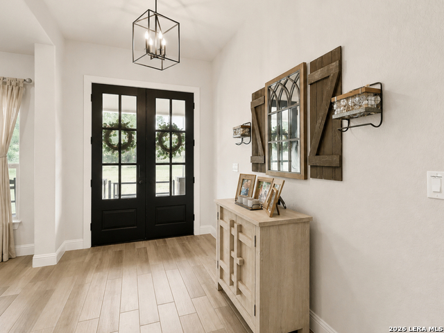 125 White Oak Trl Property Photo 3