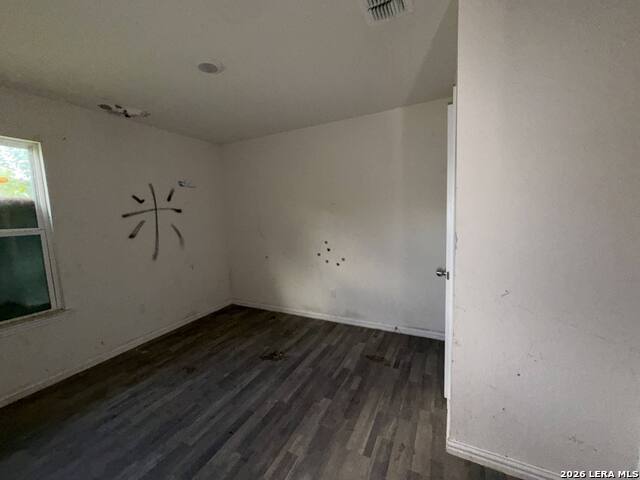 438 Corliss Property Photo 4