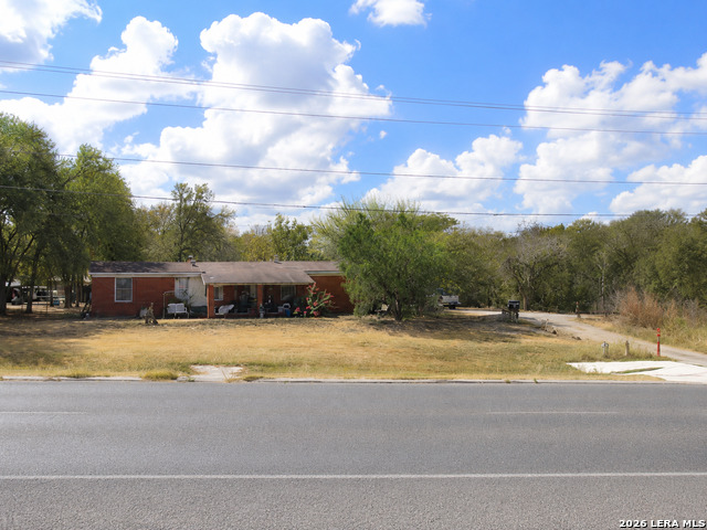 1320 State Highway 46 S Property Photo 3