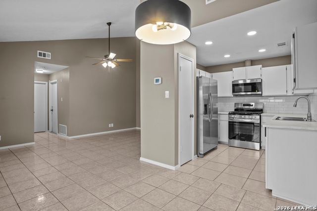 5281 Meadow Rise St Property Photo 5