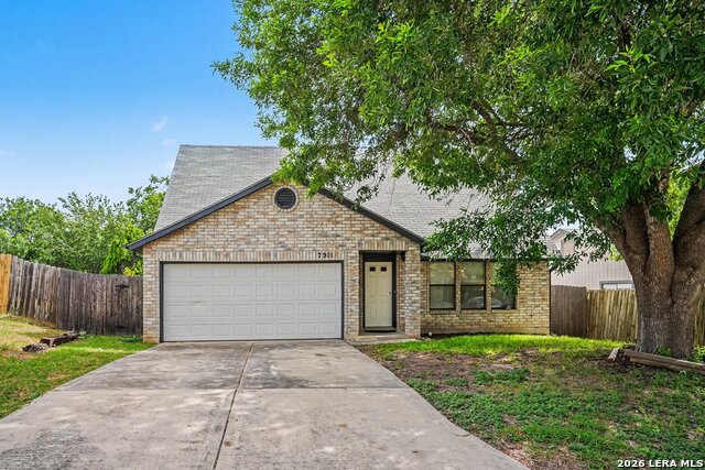 7911 Oval Mdws Property Photo 1