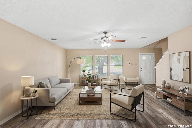7911 Oval Mdws Property Photo 5